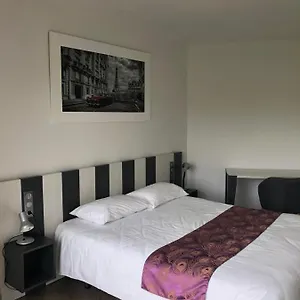 https://motel-restaurant-lenclos.midi-pyreneeshotels.com